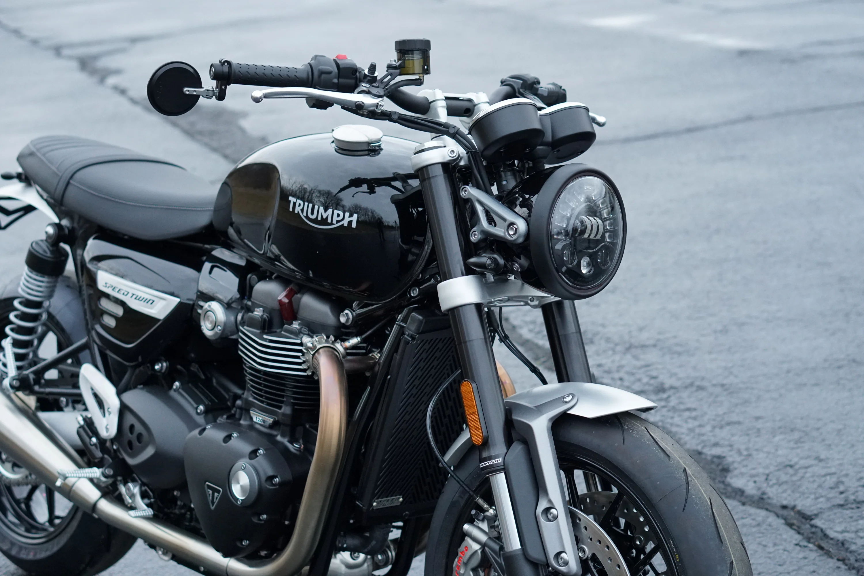 Triumph Modern Classic JW Speaker 7" - 8790 Adaptive 2 LED Headlight Kit - 2016+ Thruxton - Scrambler - Bonneville T100 - T120 - Speed Twin - Street Twin - Image 8