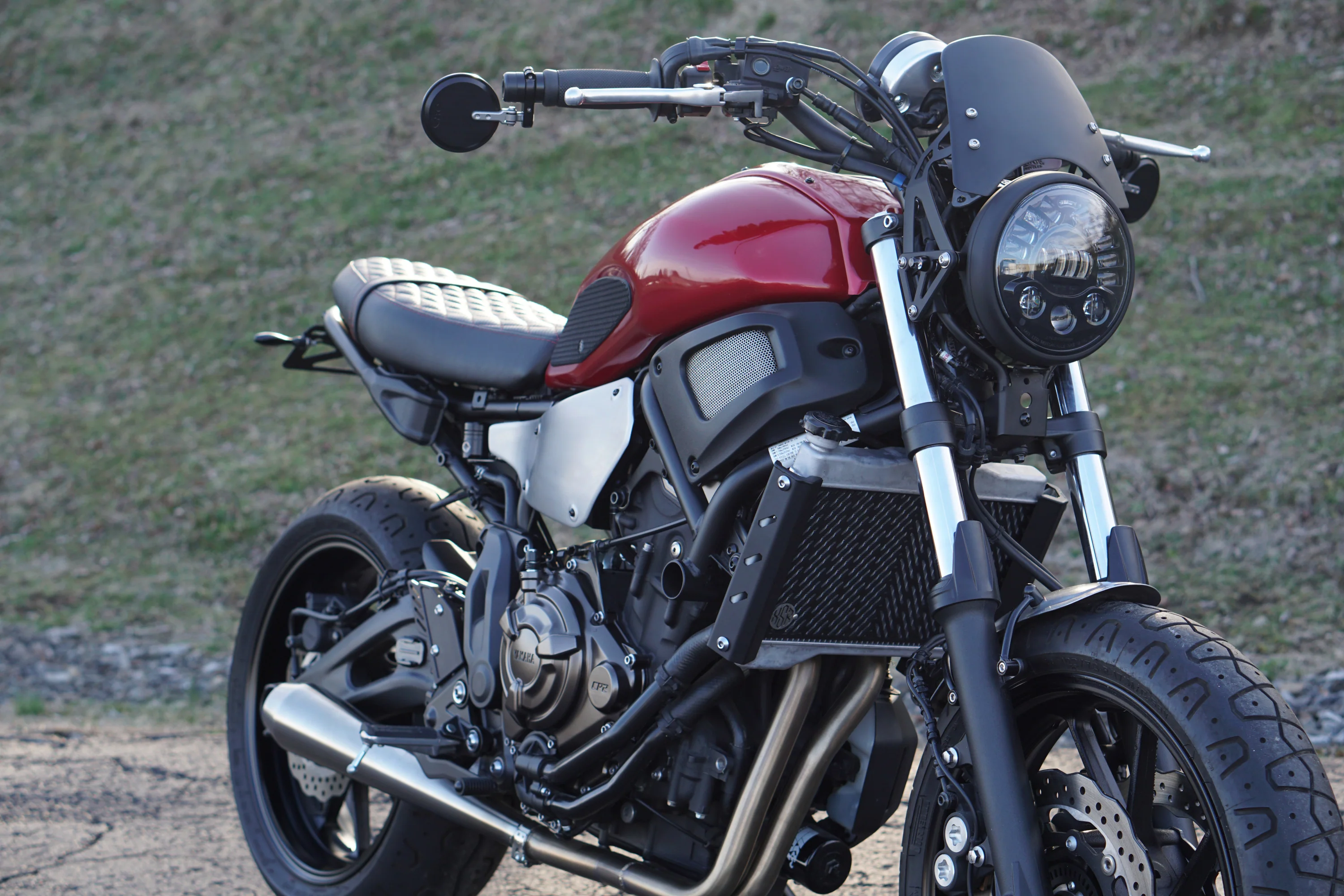 Brogue Moto Yamaha XSR700 Radiator Front Guard 2016+ - Image 5