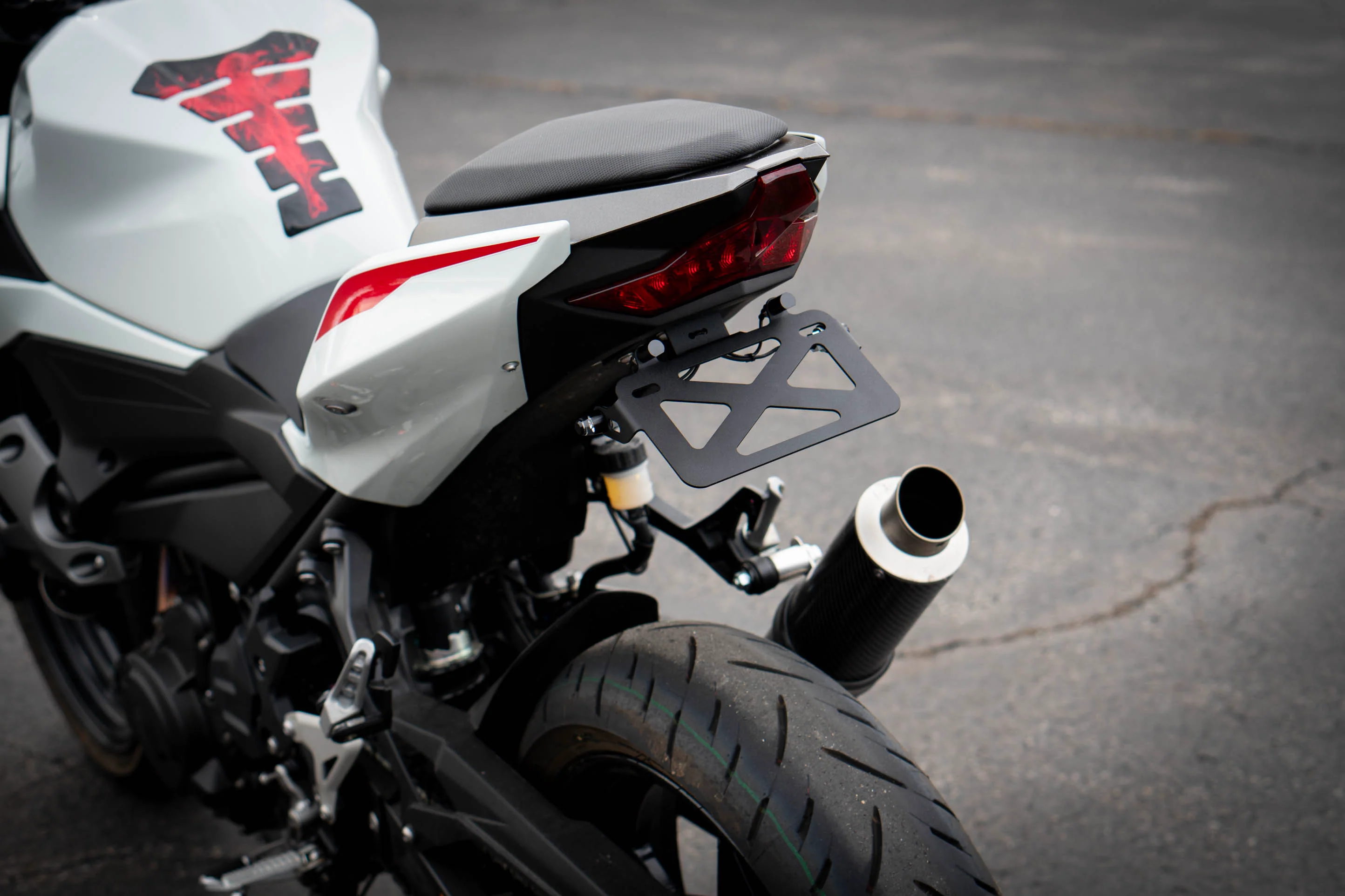 Brogue Tail Tidy for Kawasaki Ninja 400 / Z400 / Ninja 500 / 250 / Z250 / Z500 (2018–2026) - Image 19