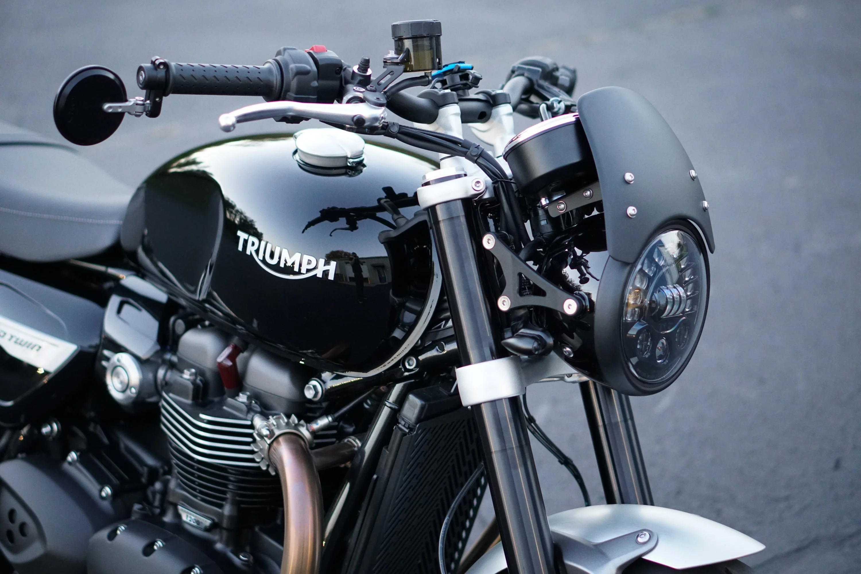 Triumph Speed Twin 1200 Machined Headlight Bracket Kit - 2021-2024 - Image 8