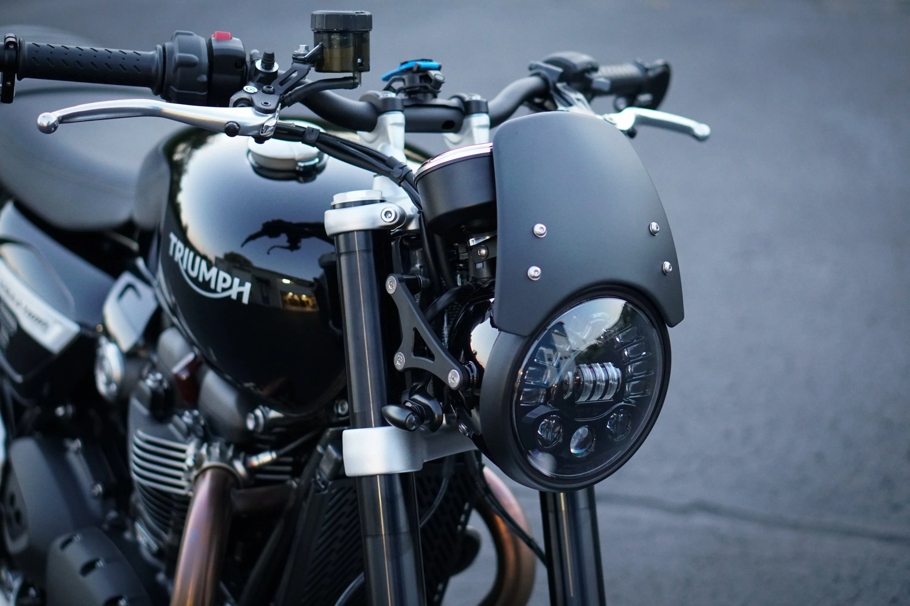 Triumph Speed Twin 1200 Machined Headlight Bracket Kit - 2021-2024 - Image 9