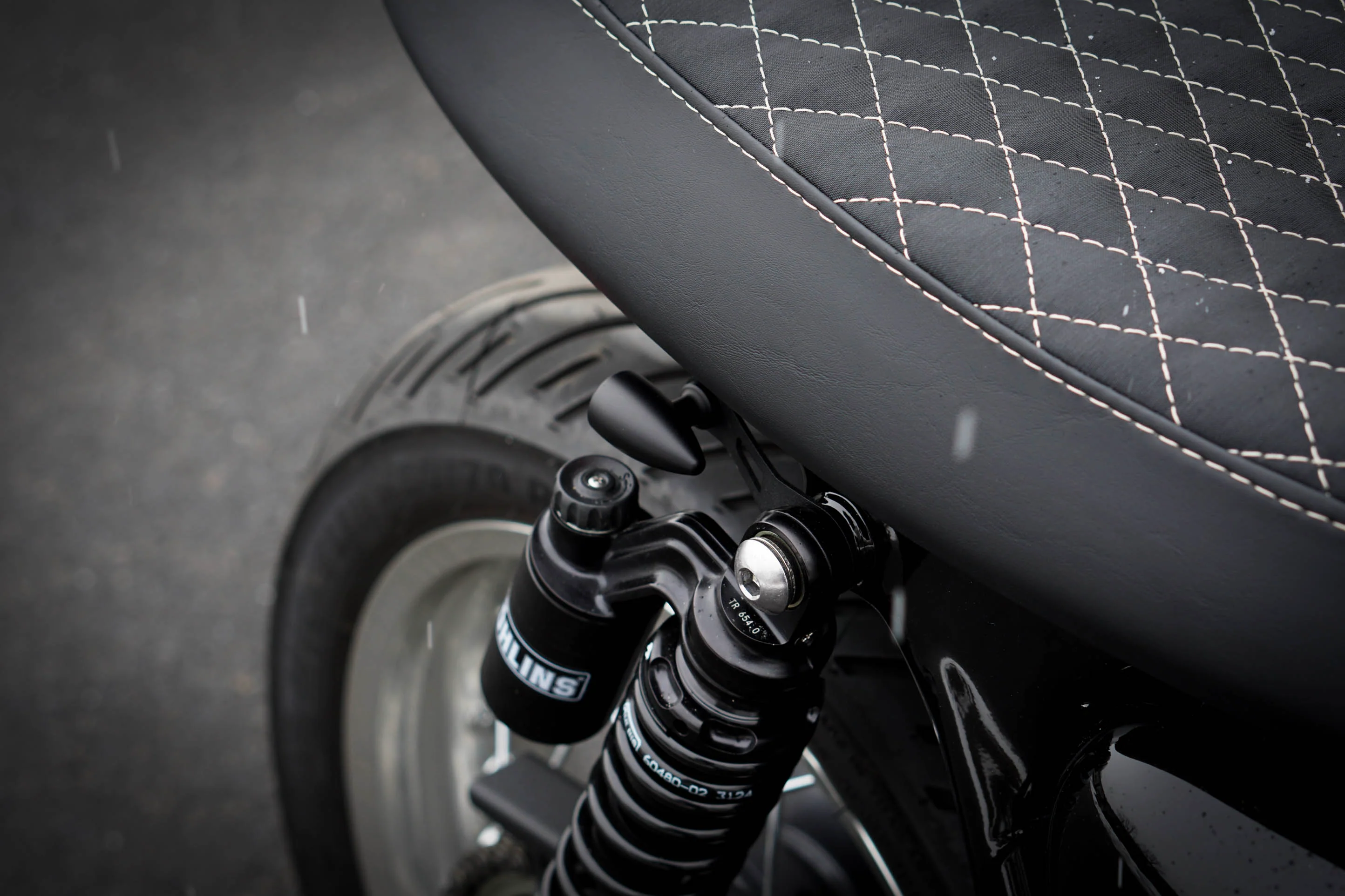 Fender Eliminator + Side Axle Mount License Plate Complete Kit – Triumph T100 & T120, Street Twin, Street Scrambler, Speed Twin 900 - Image 4