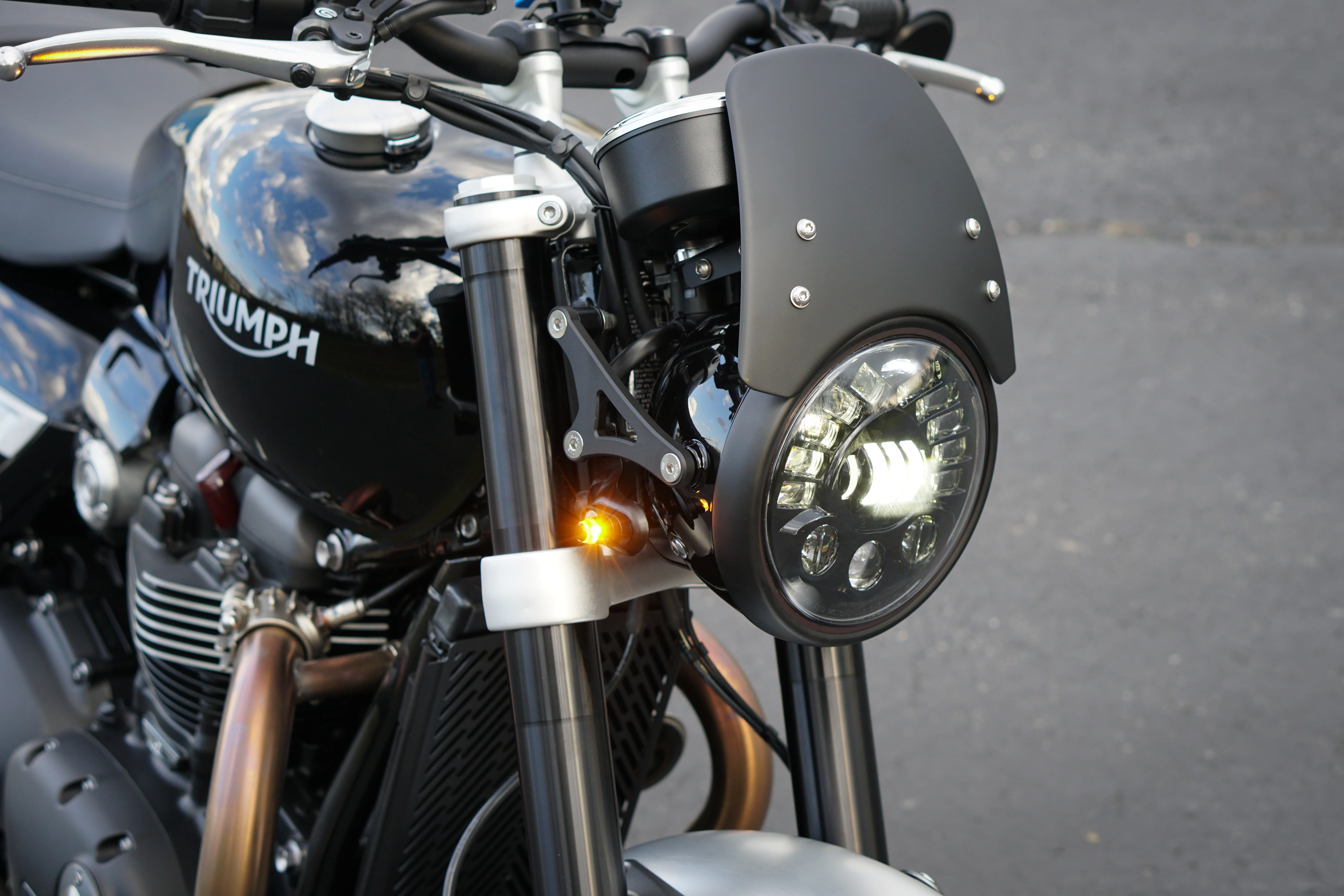 Low Profile Plug & Play Turn Signal Kits – 2016+ Triumph Models - Image 3