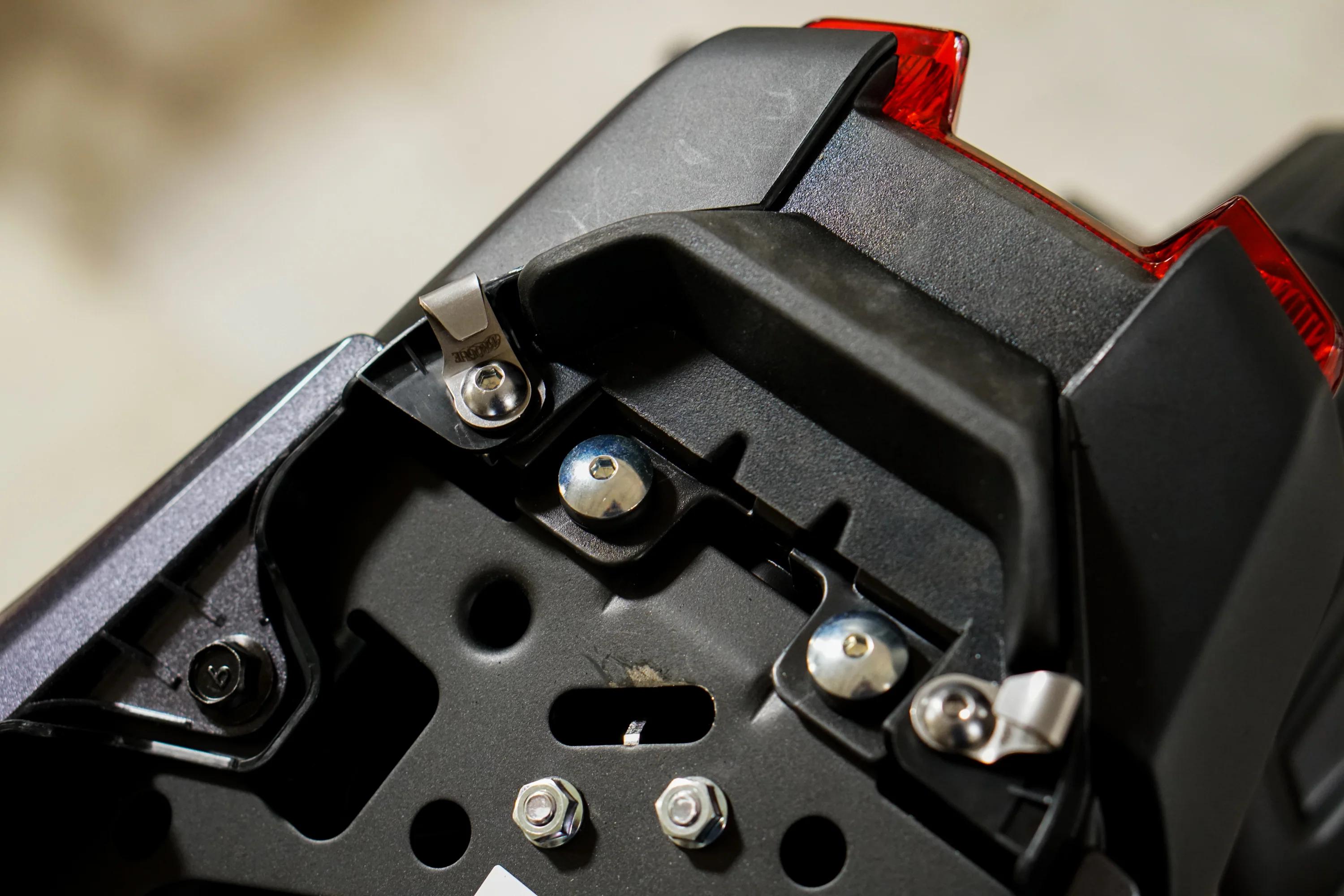 MT-07 Helmet Hook (lock) 2018-2024 - Image 5