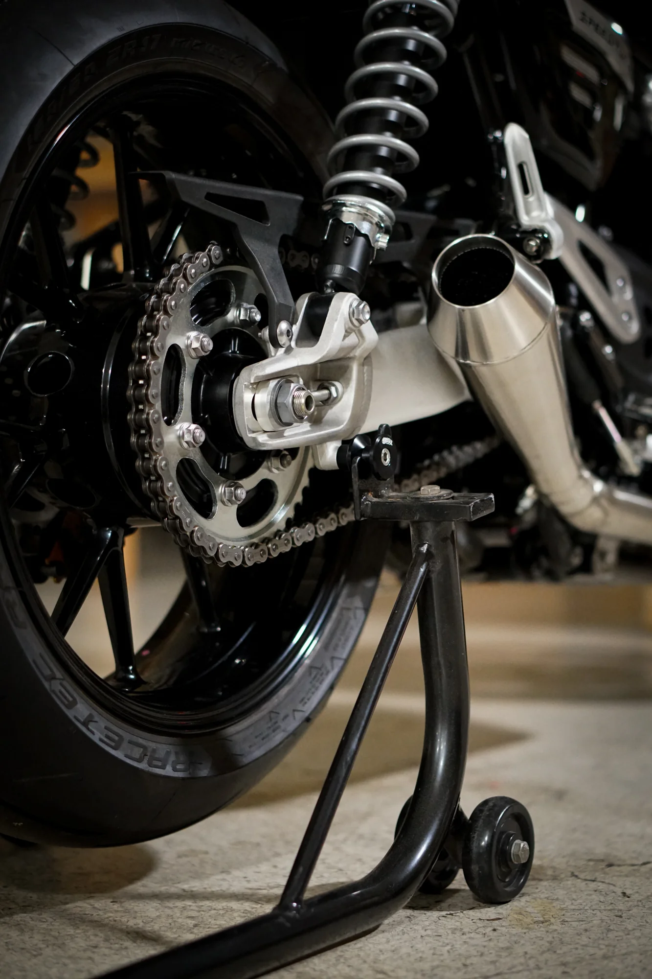 Swingarm Paddock Stand Bobbin Spools - M8 Thread - Brogue Moto - Universal - Image 7