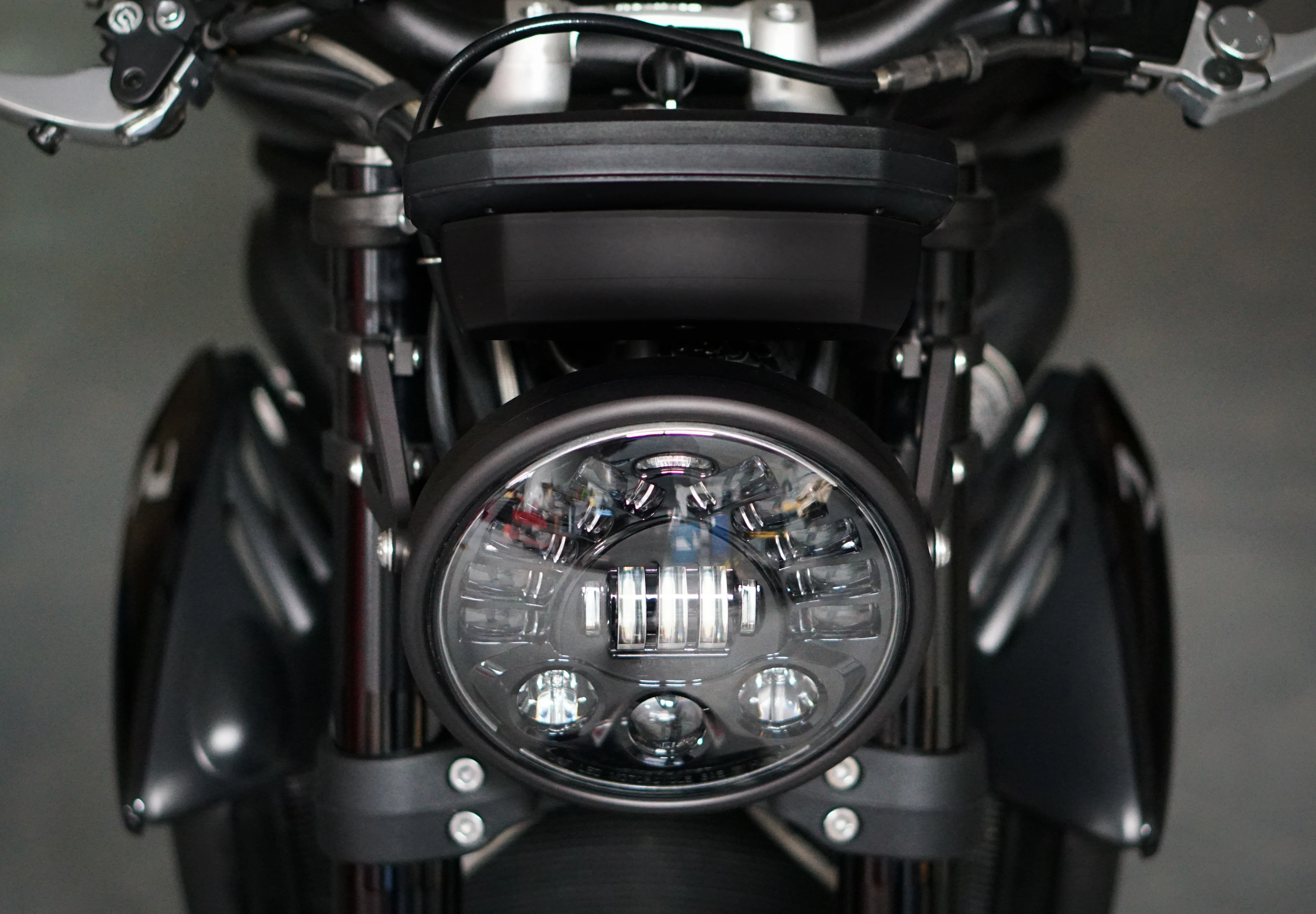Street Triple 765 - Brogue Collective - 7" LED Naked Headlight Kit - Image 6