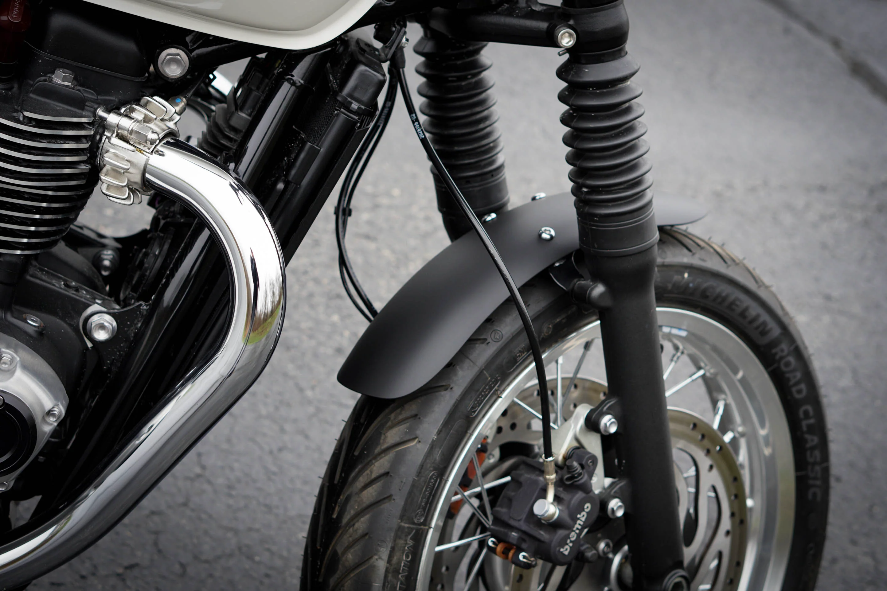 Short Aluminum Front Fender for Triumph Bonneville | 2016+ T100, T120, Street Twin, Street Scrambler - Image 13