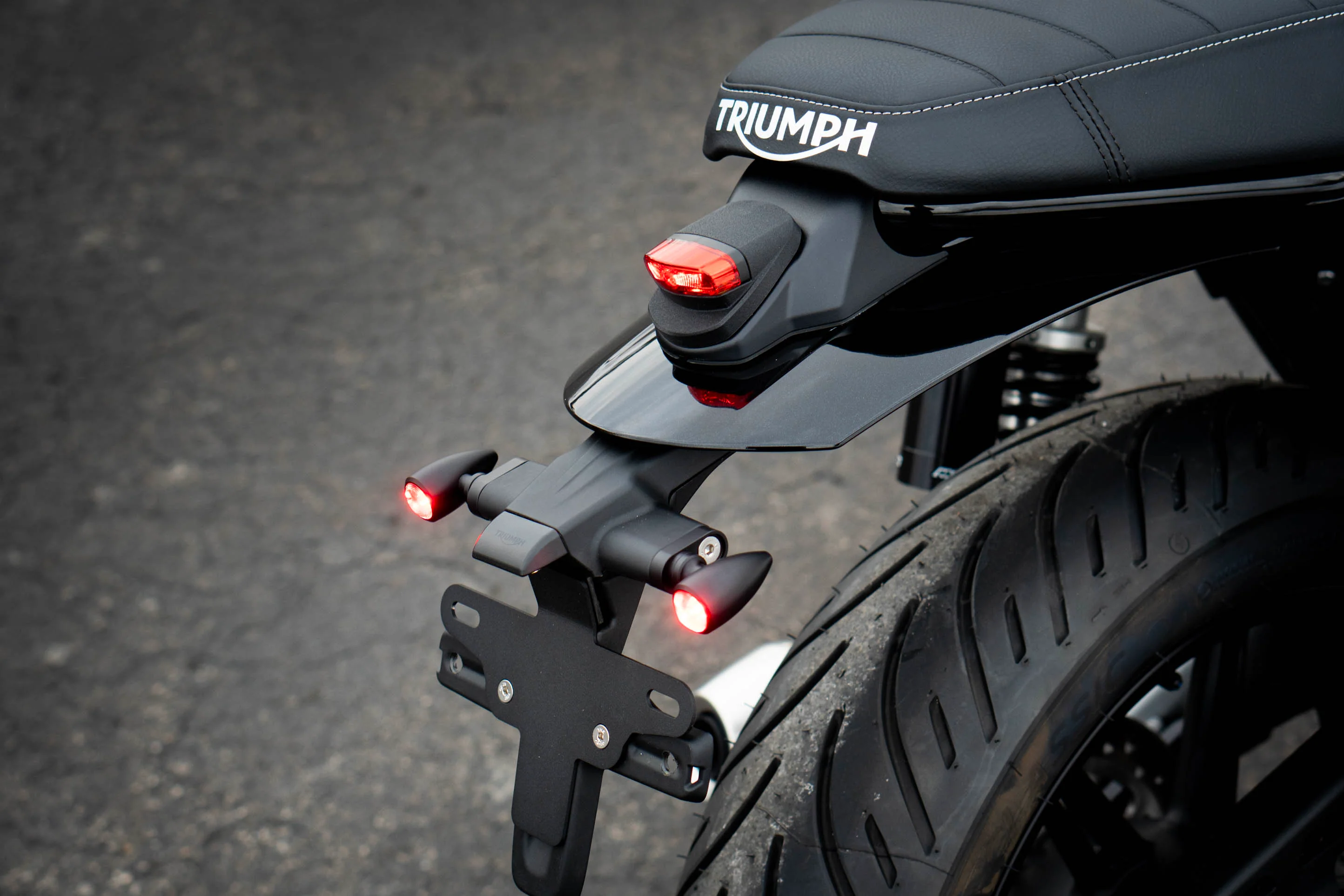 Speed Twin 900 Brogue Classic 3-1 RTB Turn Signal Conversion Kit - 2025-2026- Brogue Moto - Image 5