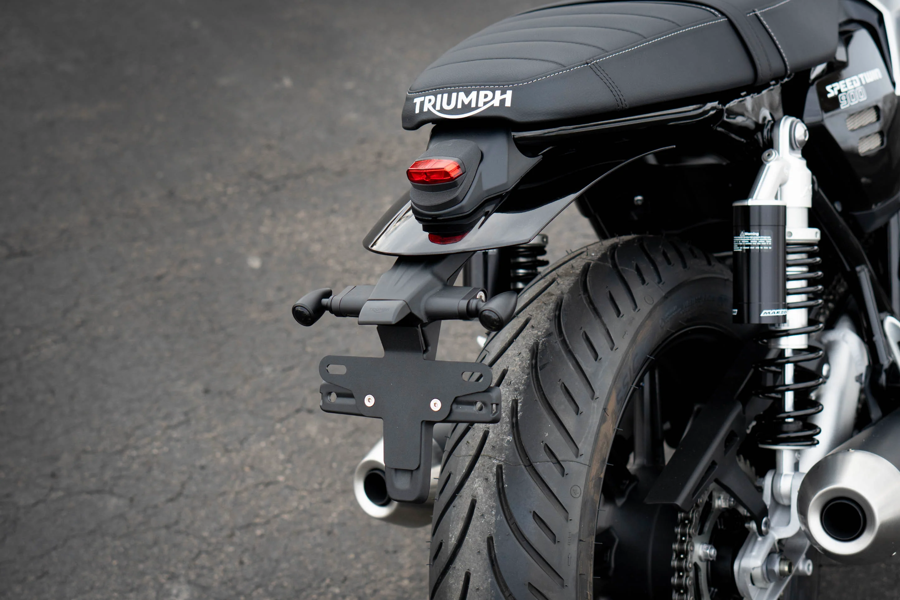 Speed Twin 900 Tail Tidy Clean Up Plate - 2025-2026- Brogue Moto - Image 5
