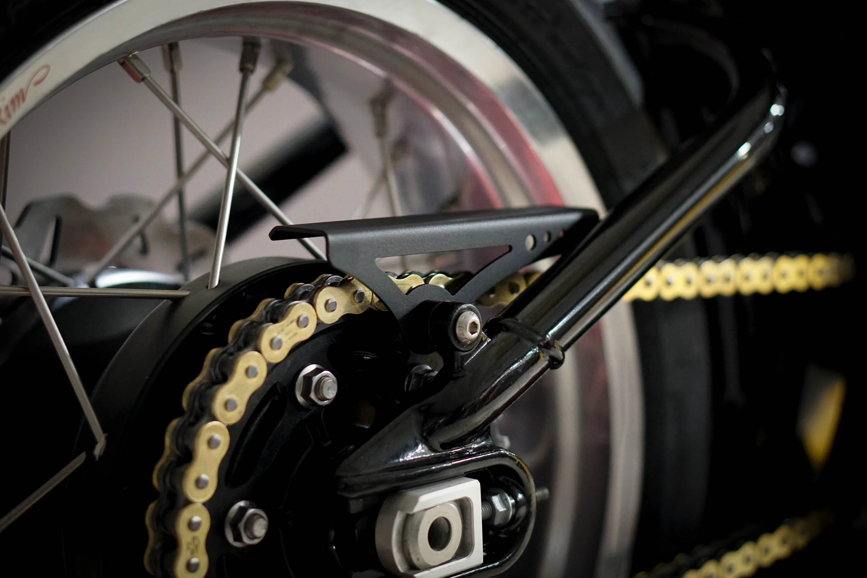 Triumph Bobber Short Chain Guard - 2017+ - Brogue Moto - Image 6