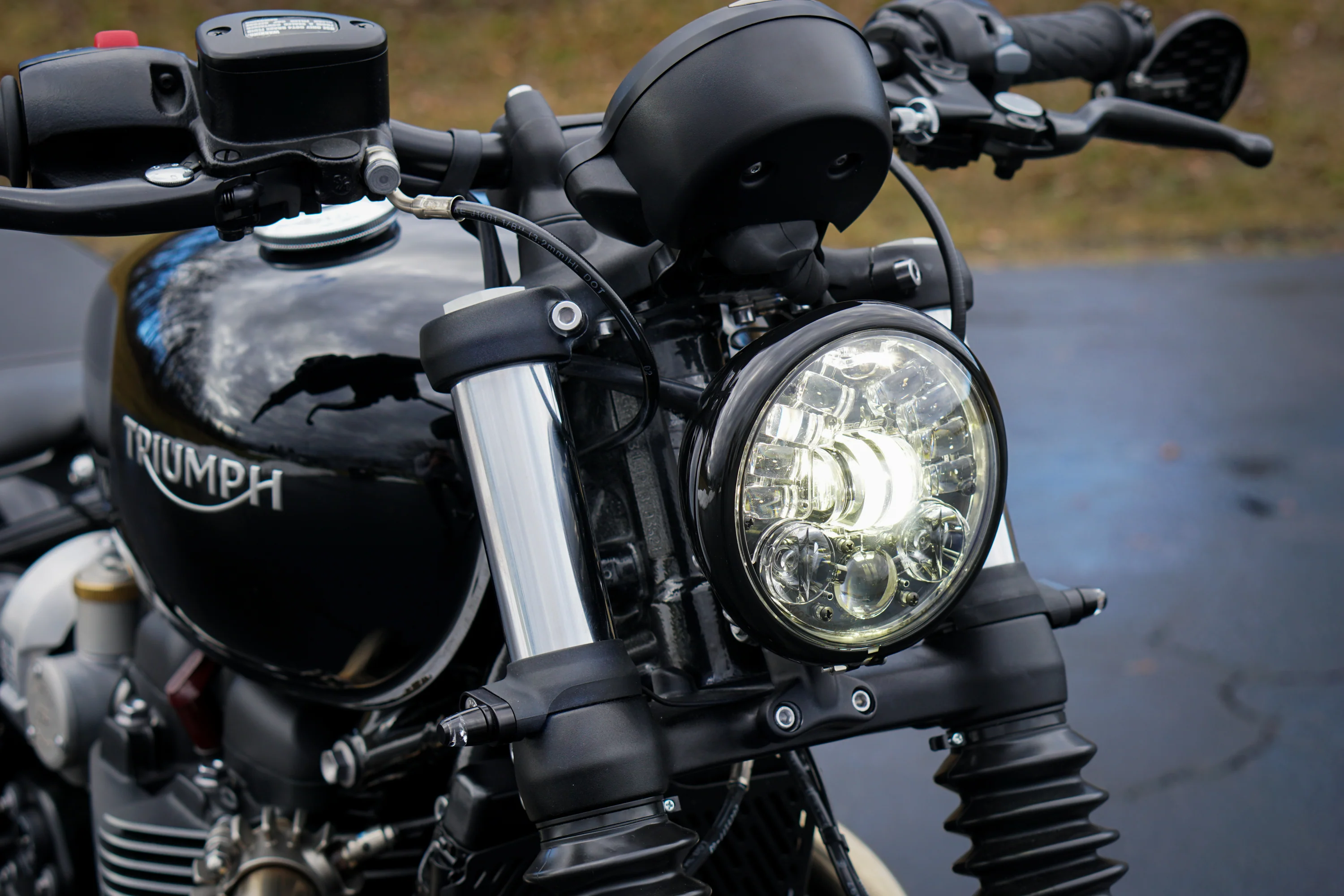Triumph Bobber - Speedmaster - JW Speaker Adaptive Plug & Play Headlight Kit - Image 7