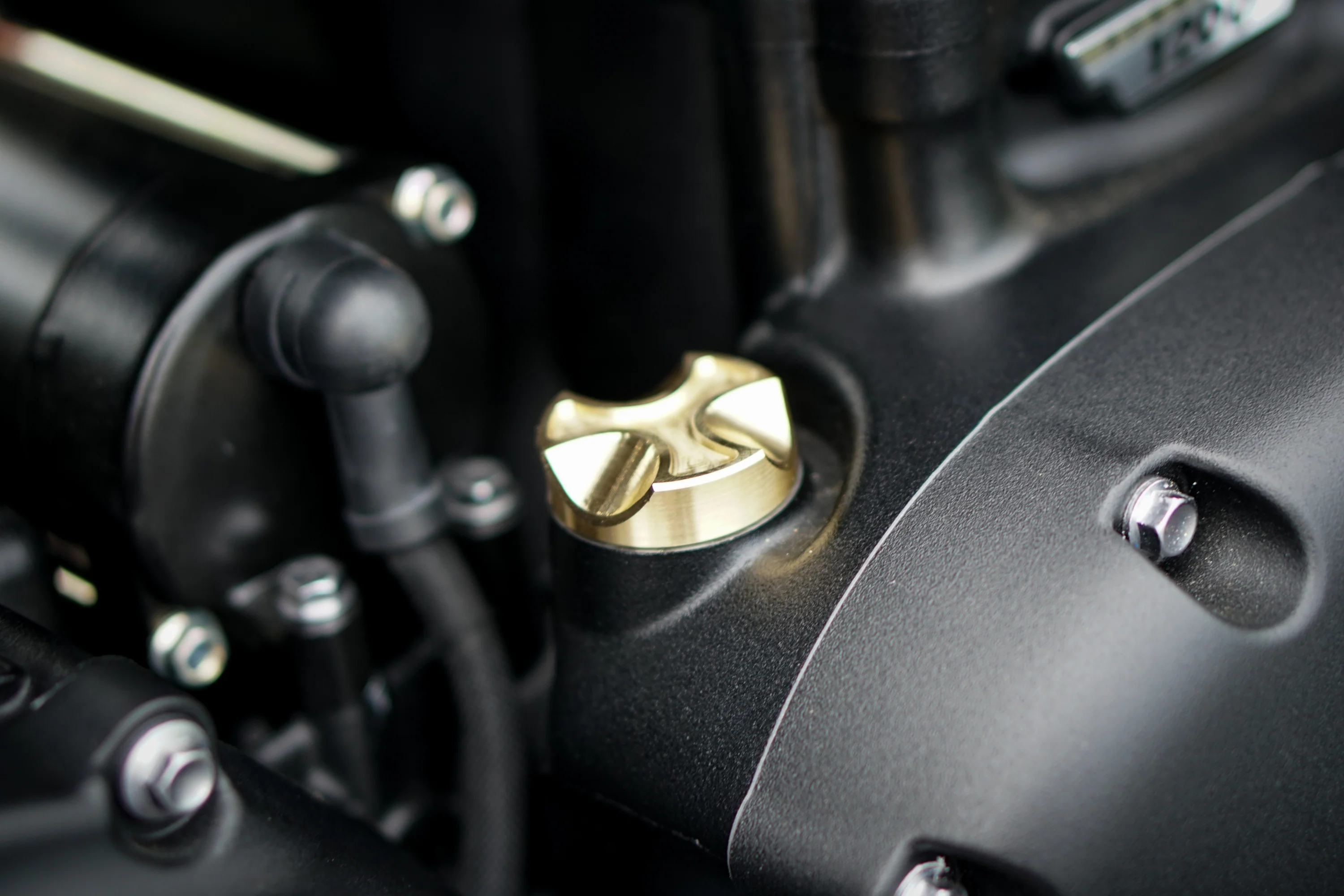 Triumph Machined Brass Oil Filler Cap - Brogue Moto - Image 4