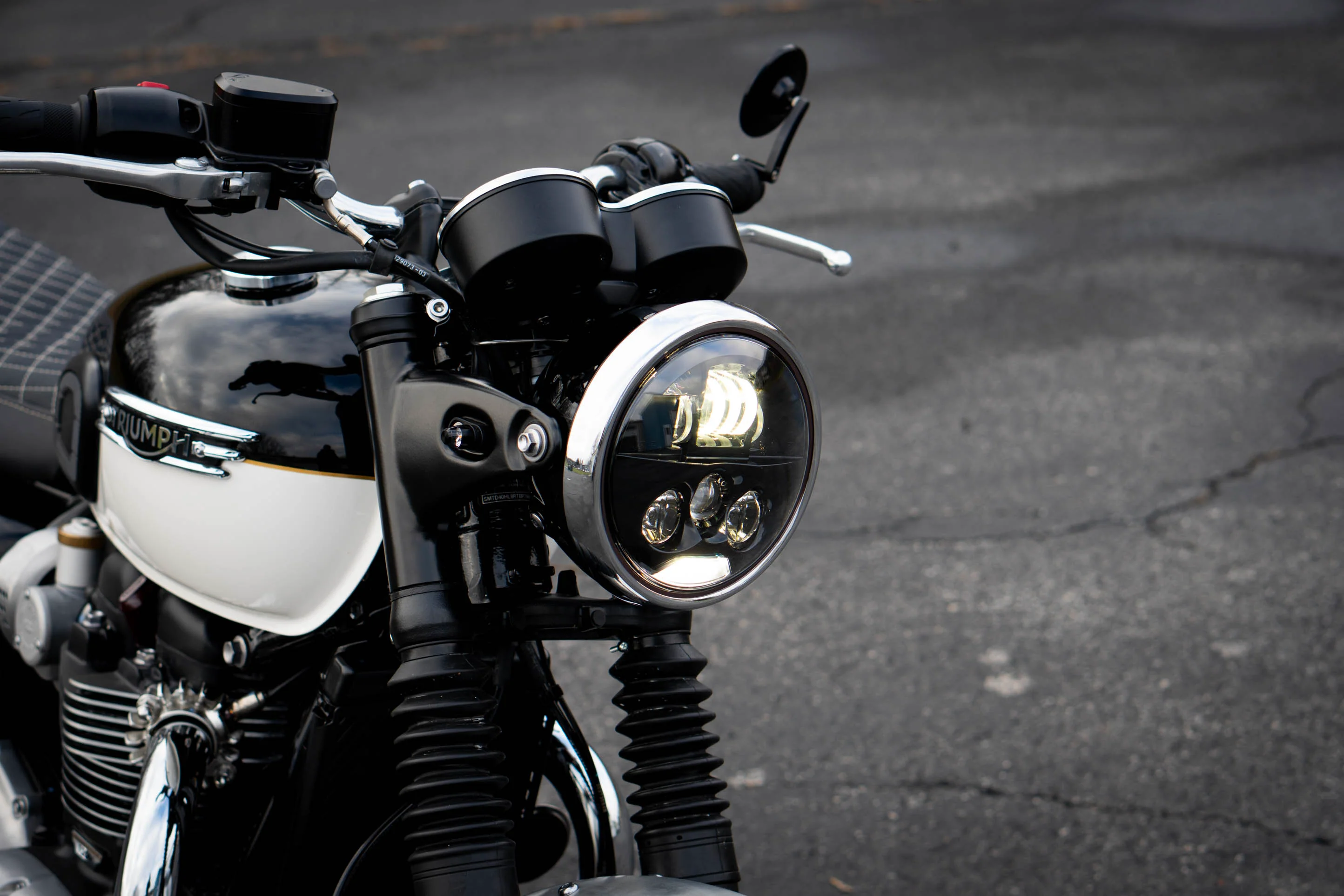 Triumph Modern Classic JW Speaker 7" - 8780 EVO S LED Headlight Kit - 2016+ Thruxton - Scrambler - Bonneville T100 - T120 - Speed Twin - Street Twin - Image 5