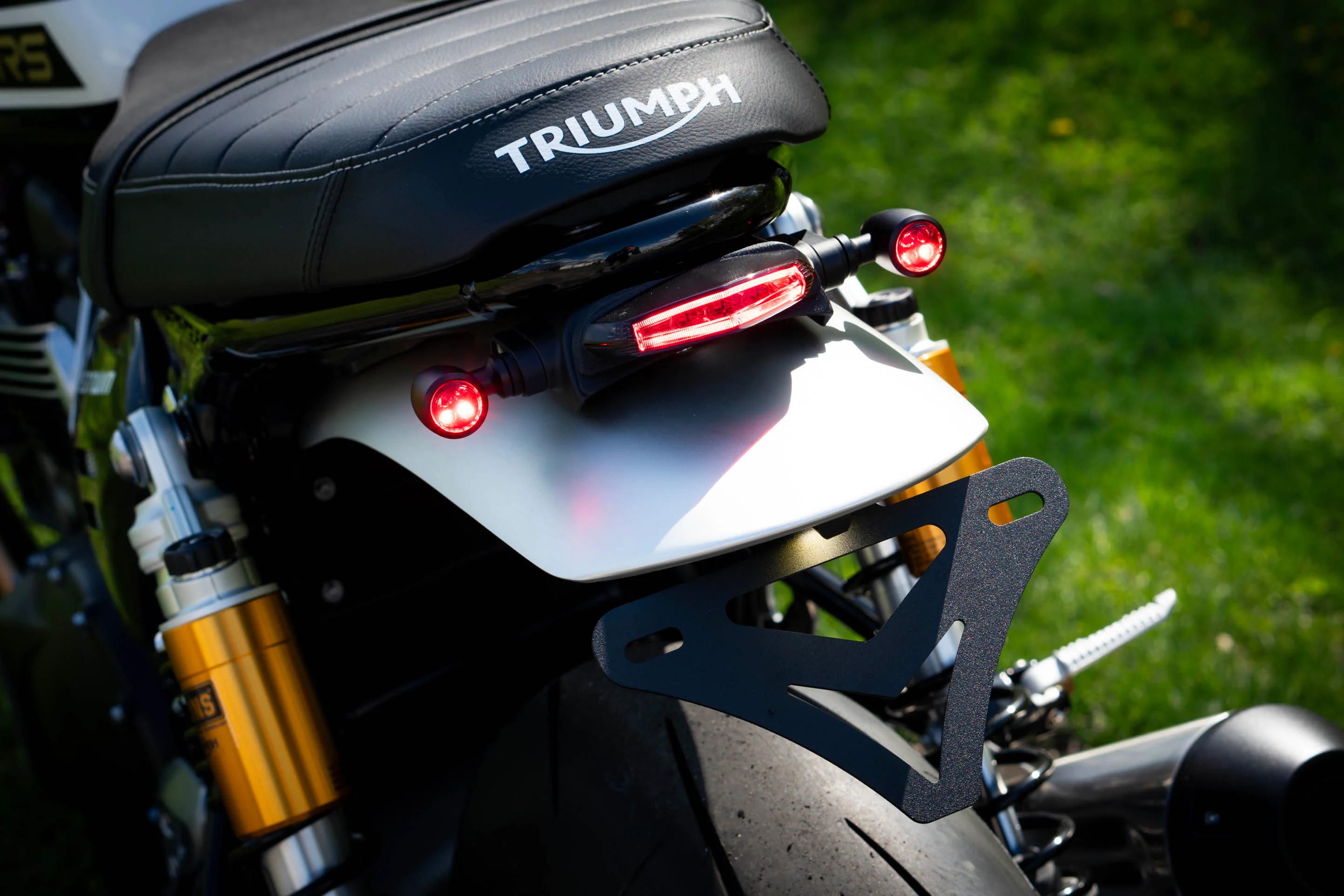 Triumph Speed Twin 1200 (2019–2024) Brogue Euro LED Center Tail Light Conversion Kit - Image 6