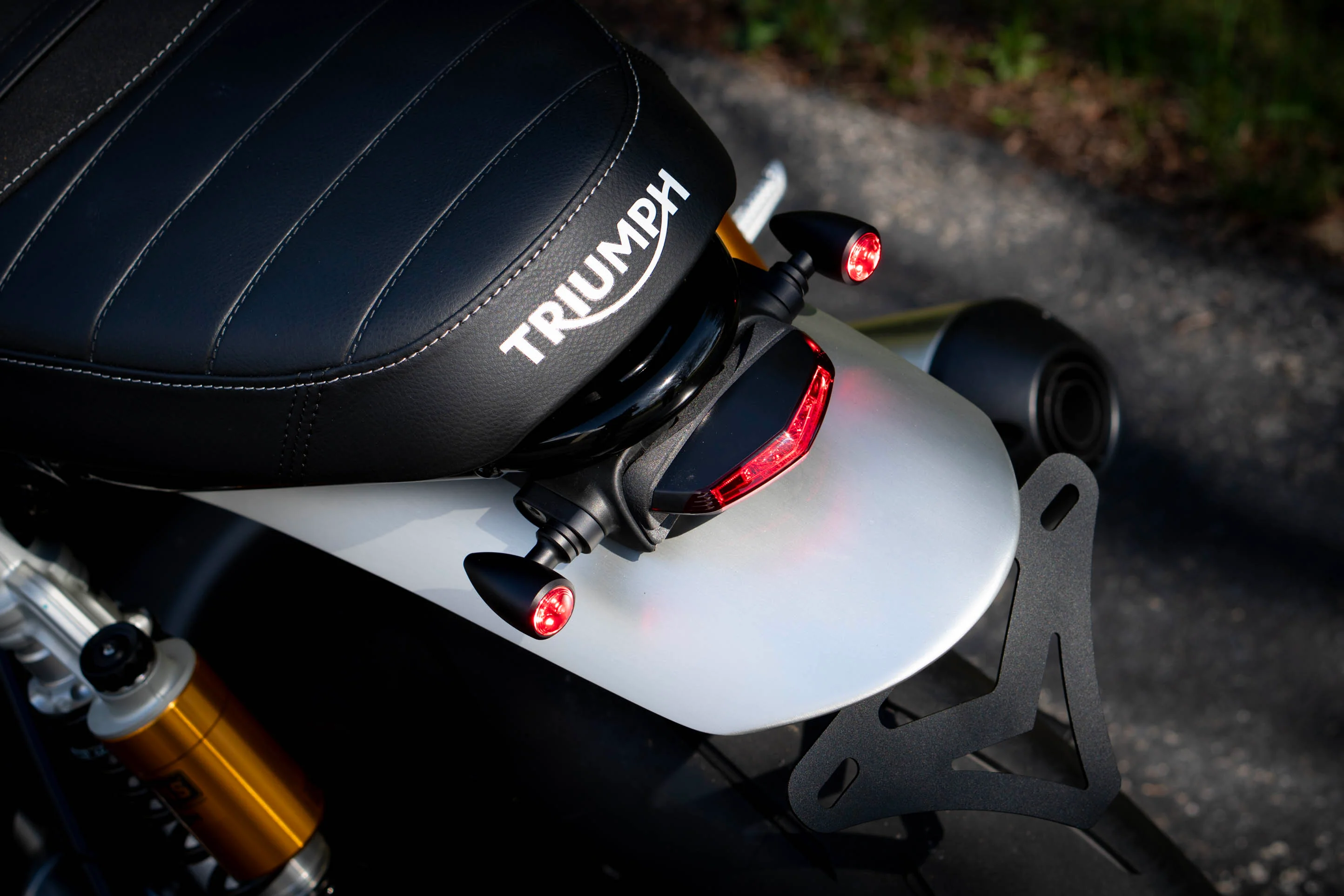 Triumph Speed Twin 1200 (2019–2024) Brogue Euro LED Center Tail Light Conversion Kit - Image 7