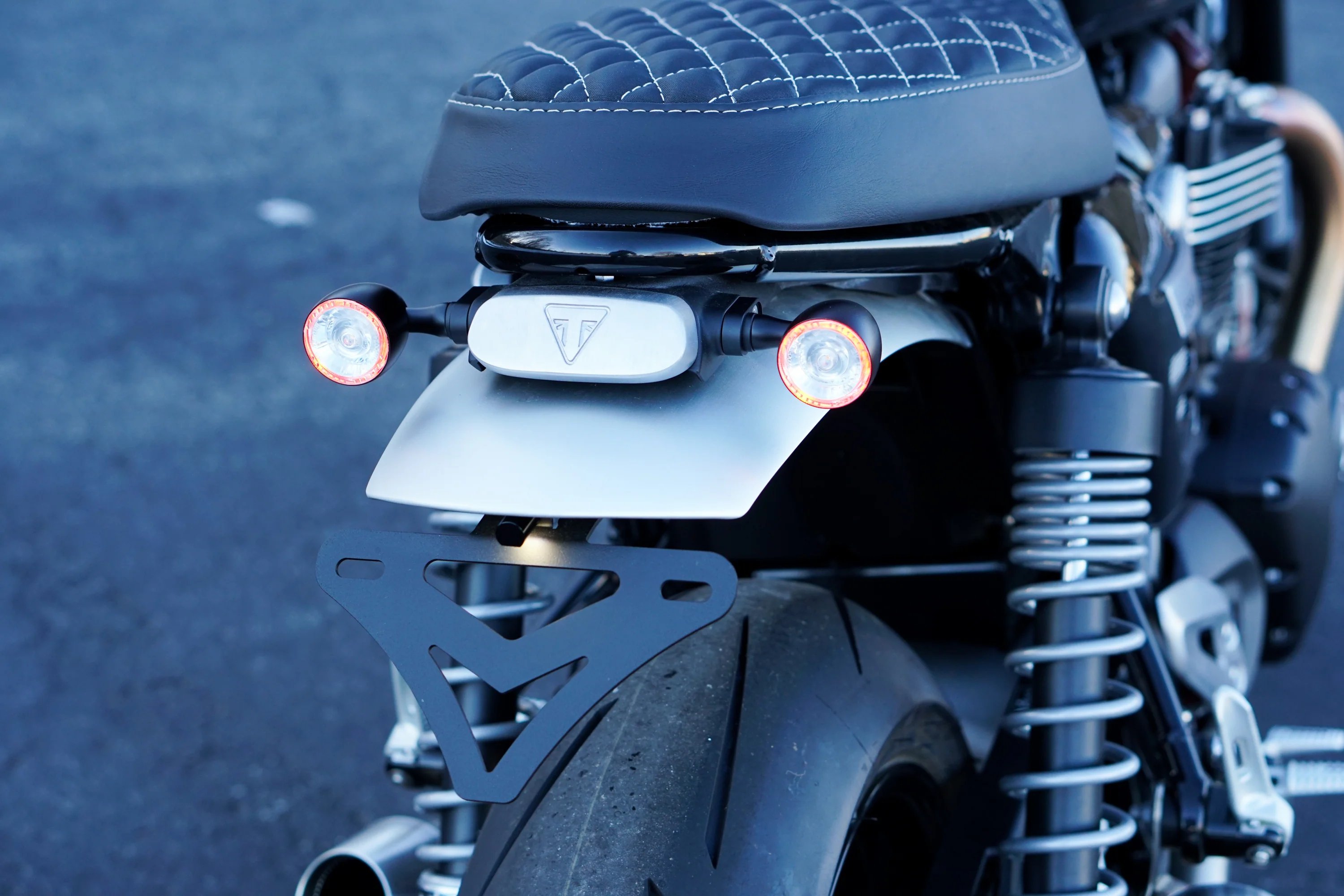 Triumph Speed Twin 1200 Plug & Play Kellermann Bullet 1000 DF 3-IN-1 Rear Turn Signal Kit - 2019-2024 - Image 8