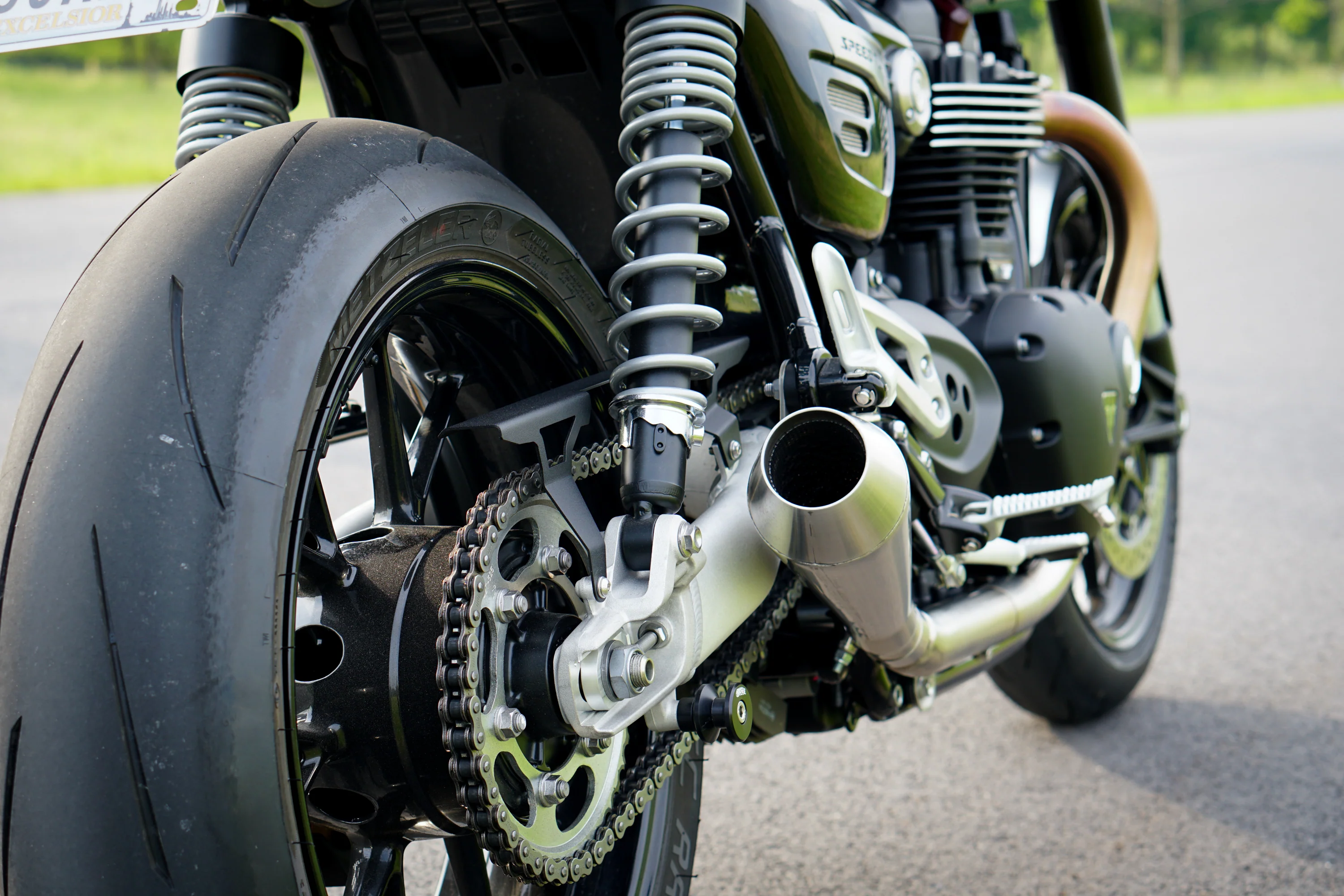 Triumph Speed Twin & RS / Thruxton Chain Guard - Brogue Moto - Image 3