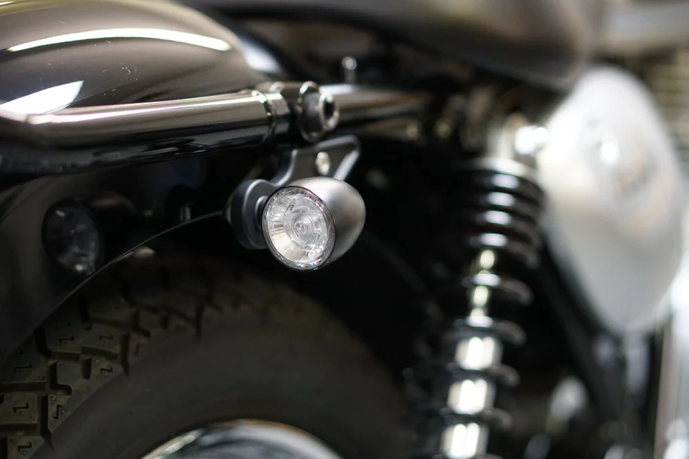 Suzuki TU250 Machined Turn Signal Brackets - Image 5