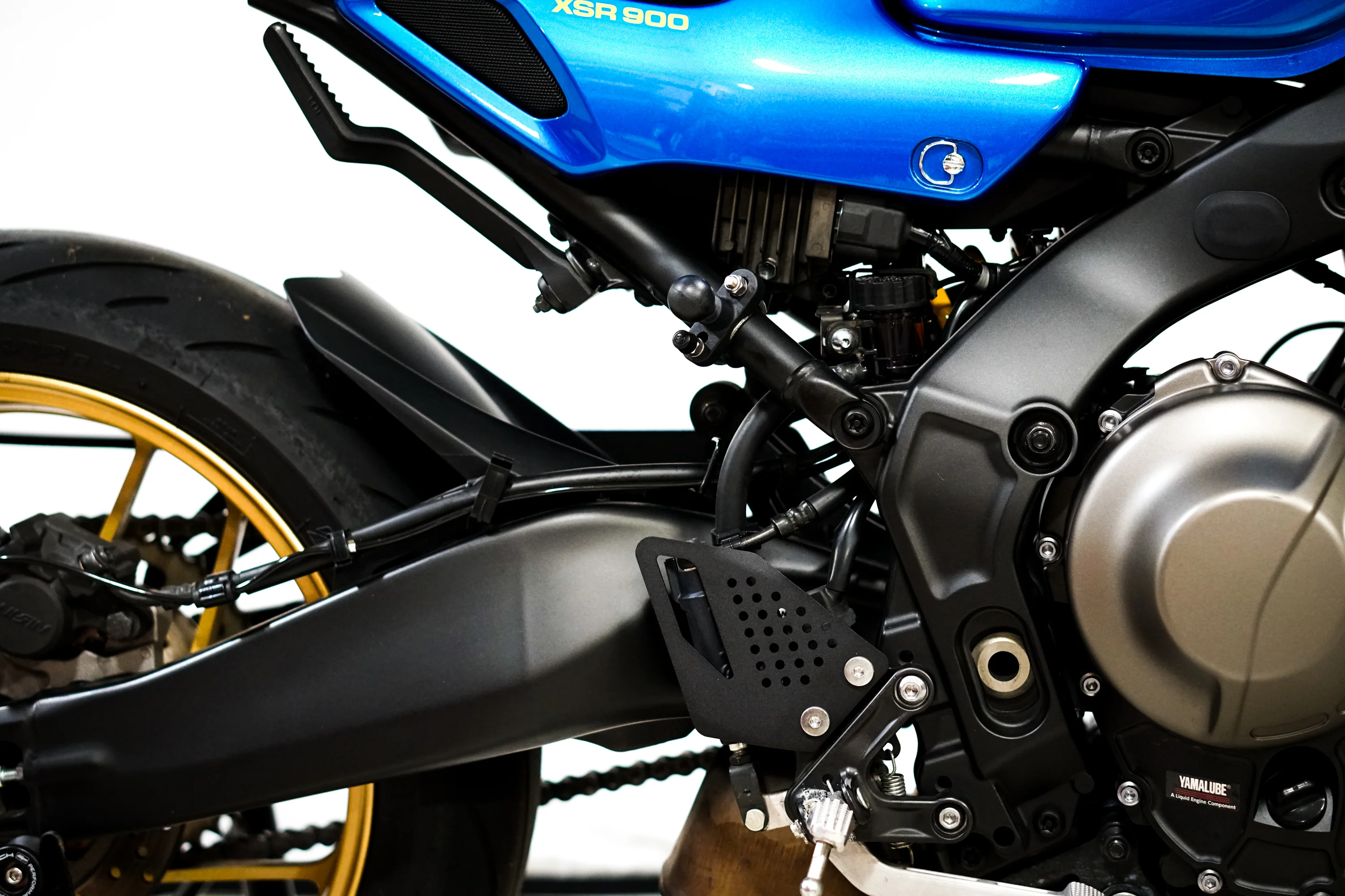 Yamaha XSR900 Black Heel Guards 2022-2026 - Image 5
