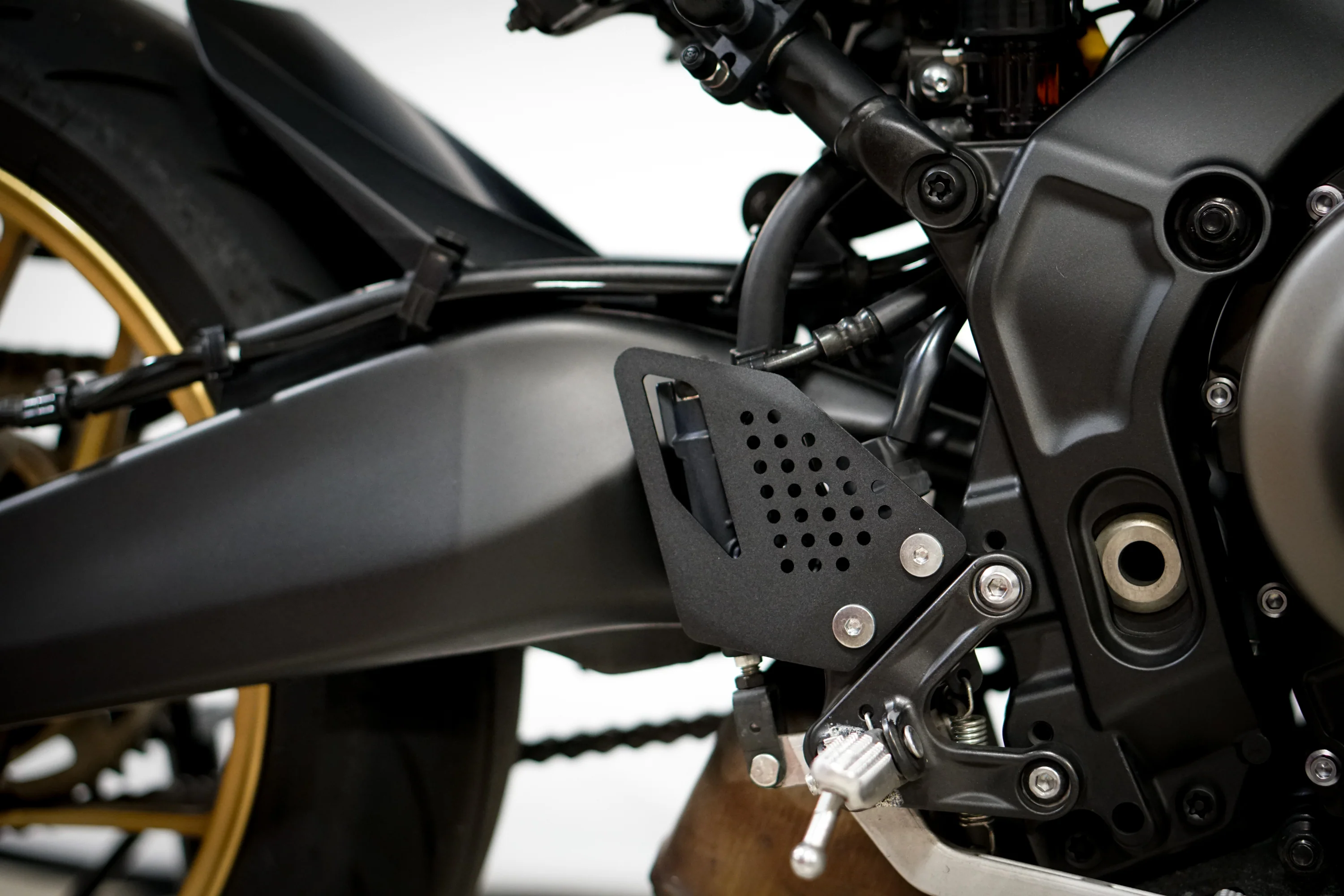 Yamaha XSR900 Black Heel Guards 2022-2026 - Image 6
